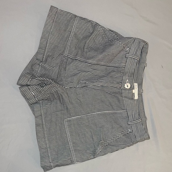 Maje high waisted shorts - Picture 2 of 7